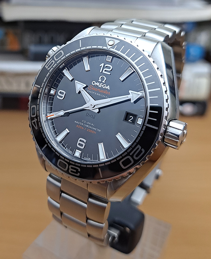 Omega seamaster planet ocean master online chronometer